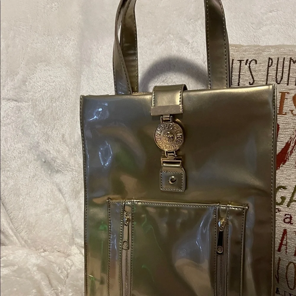 Stylish Gold Tote Bag - Picture 7 of 12